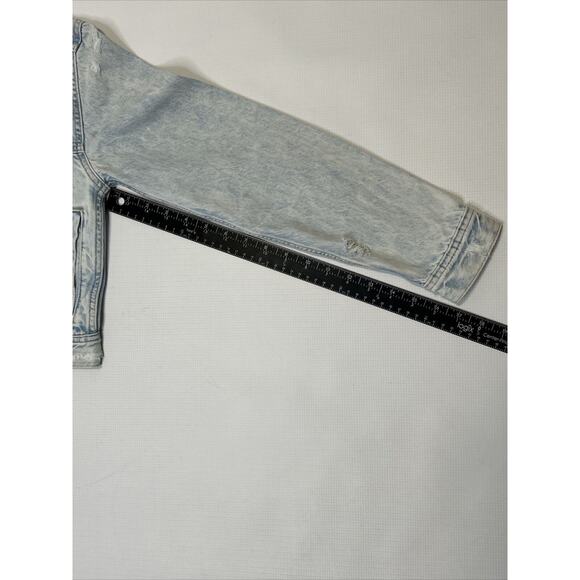 AEO American Eagle Light Wash Cropped Denim Jean Jacket Distressed Size Small - Picture 9 of 9